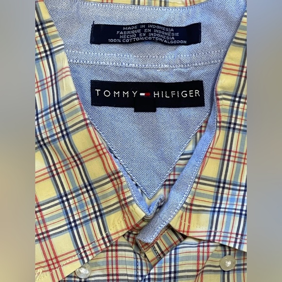 Tommy Hilfiger
Yellow and Blue Casual Button Down Shirt - Picture 6 of 7